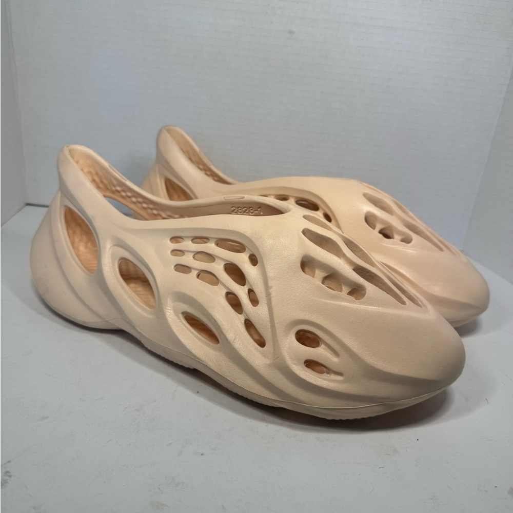 Foam Rnnr Sulfur Men Suze 11.5